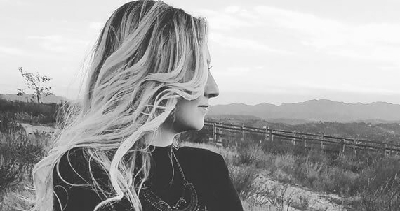New Music: Serena Foster – Hollow New Music: Serena Foster – Hollow