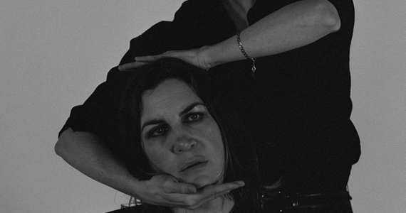 Riches – Thief In Your Eye Riches – Thief In Your Eye