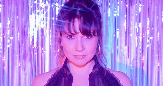 New Music: Theresa – Kiss Kiss New Music: Theresa – Kiss Kiss