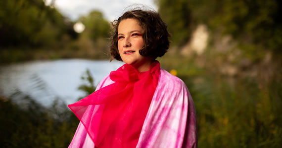 New Music: Nuala Honan – I’m Alright New Music: Nuala Honan – I’m Alright