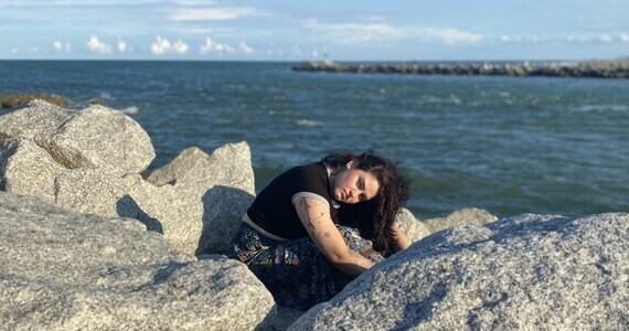 New Music: Zanne Hanna – Ruin New Music: Zanne Hanna – Ruin