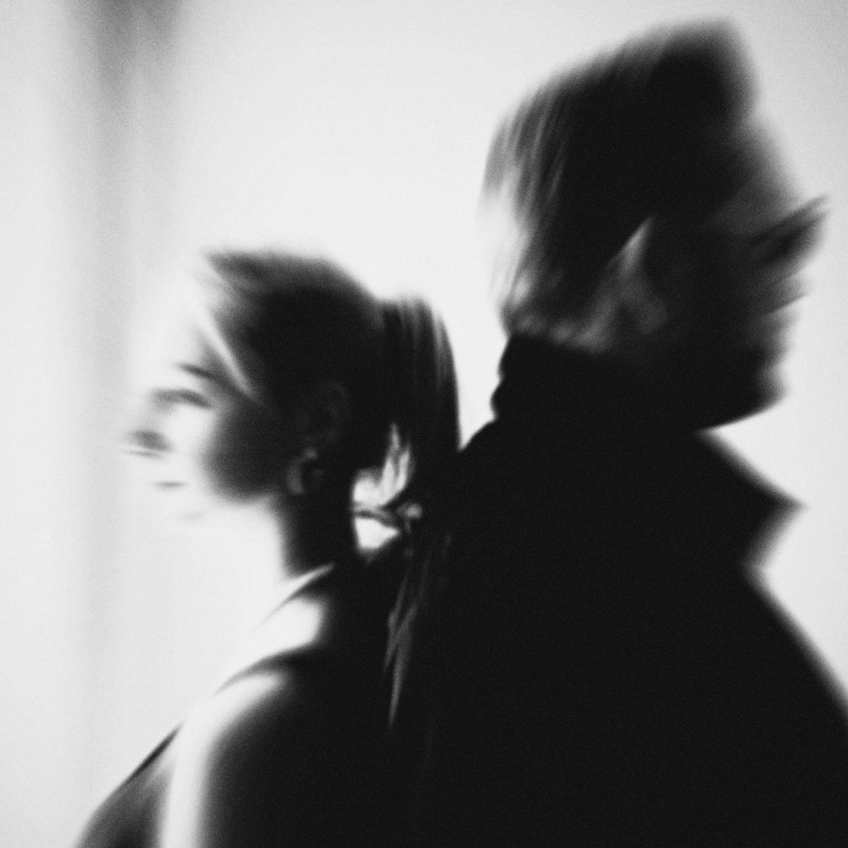 New Music: Between Days – Amber Eyes