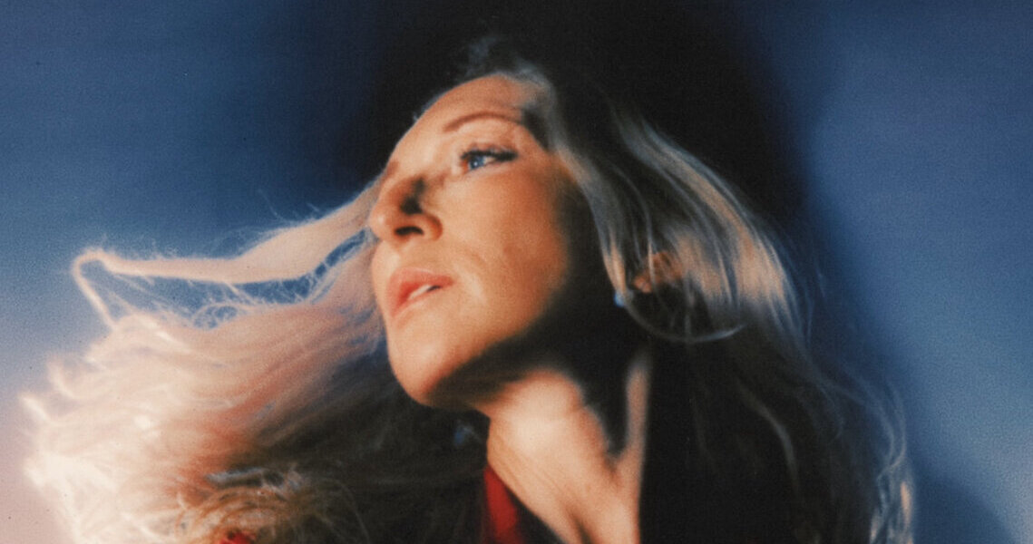 New Music: Tamar Berk – stay close by New Music: Tamar Berk – stay close by