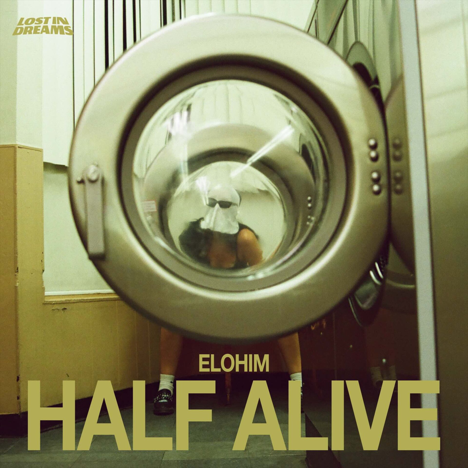 New Music: Elohim – Half Alive