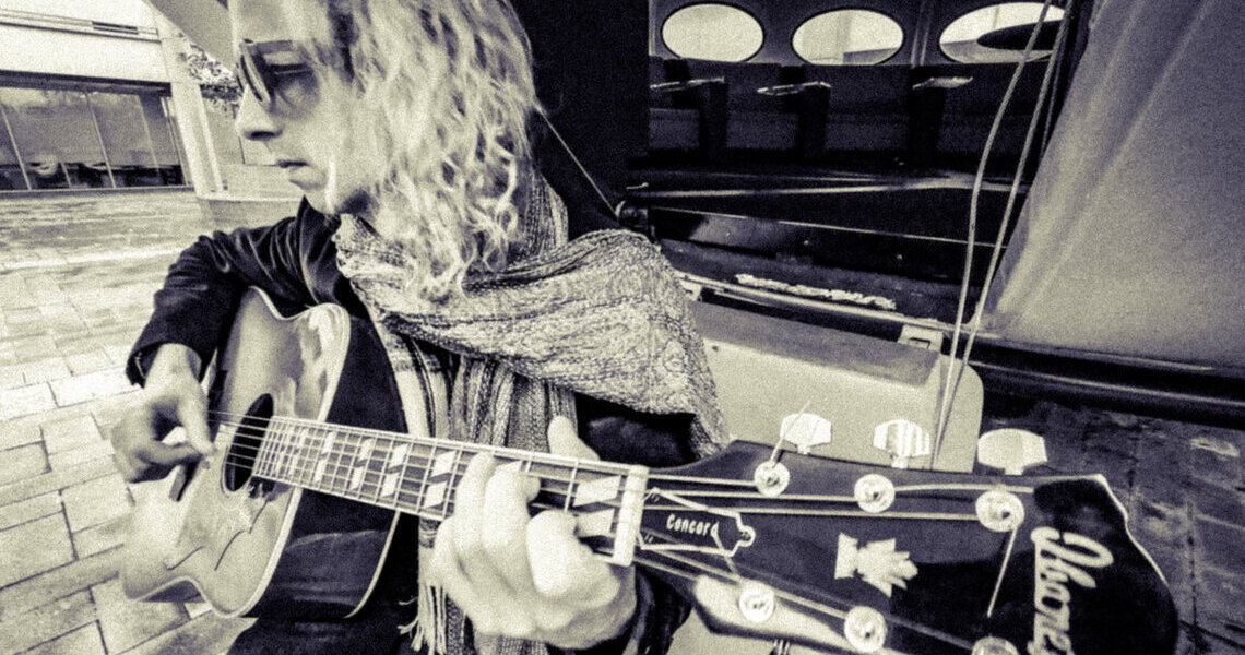 Album Review: Tom Woodward – Come Come Karma Album Review: Tom Woodward – Come Come Karma