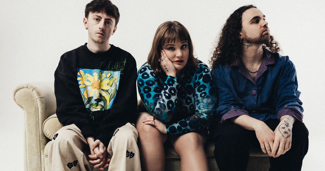 New Music: Gen and the Degenerates – Favourite Jumper New Music: Gen and the Degenerates – Favourite Jumper